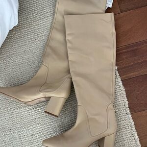 Elegant Tan Knee-High Women's Boots